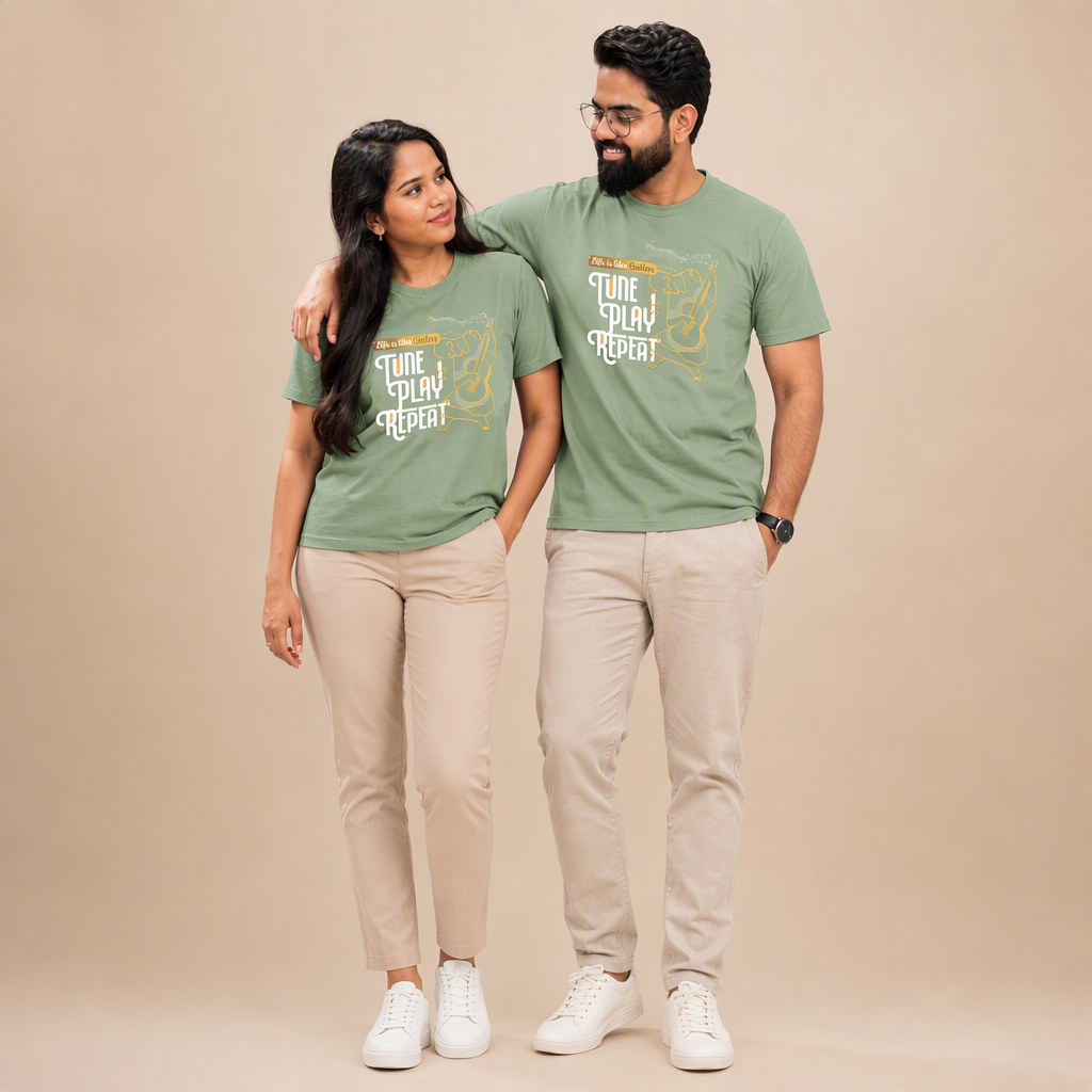 Tune, play & repeat T Shirt